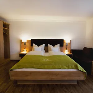 Hotel Garni Alp Inn - Chiemgaukarte Inclusive Hotel